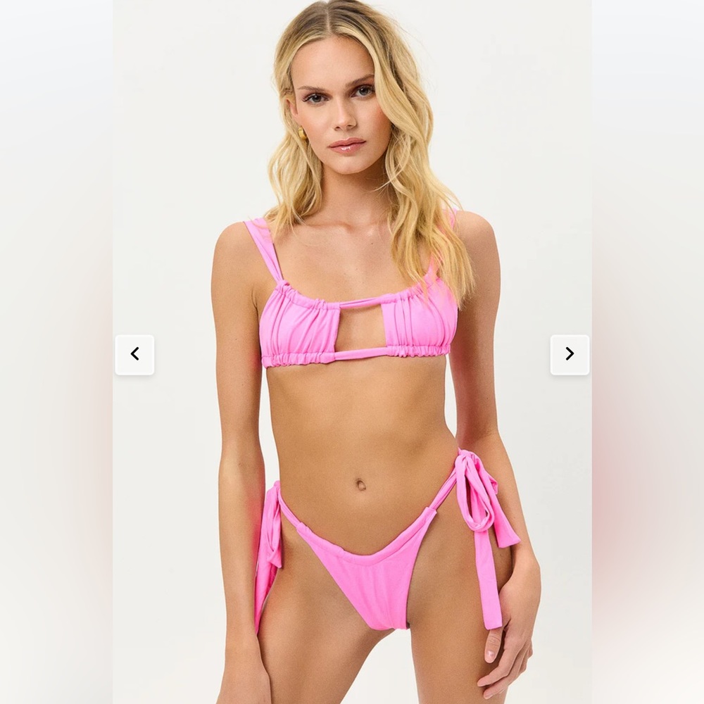 NEVER WORN Frankies Bikinis Willow Ruched top and Cheeky bottom. Top S bottom M